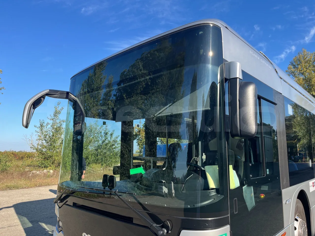 Scania Citywide - Windscreen From Left Side
