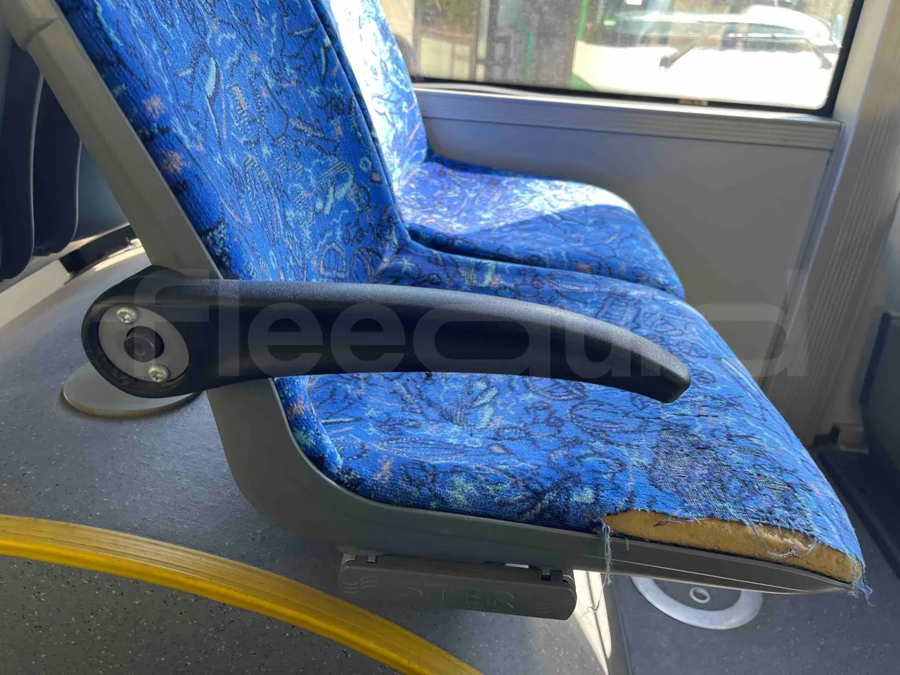 Solaris Urbino 10.5 - EUR6 -  204kW - 10.550m - armrest detail photo