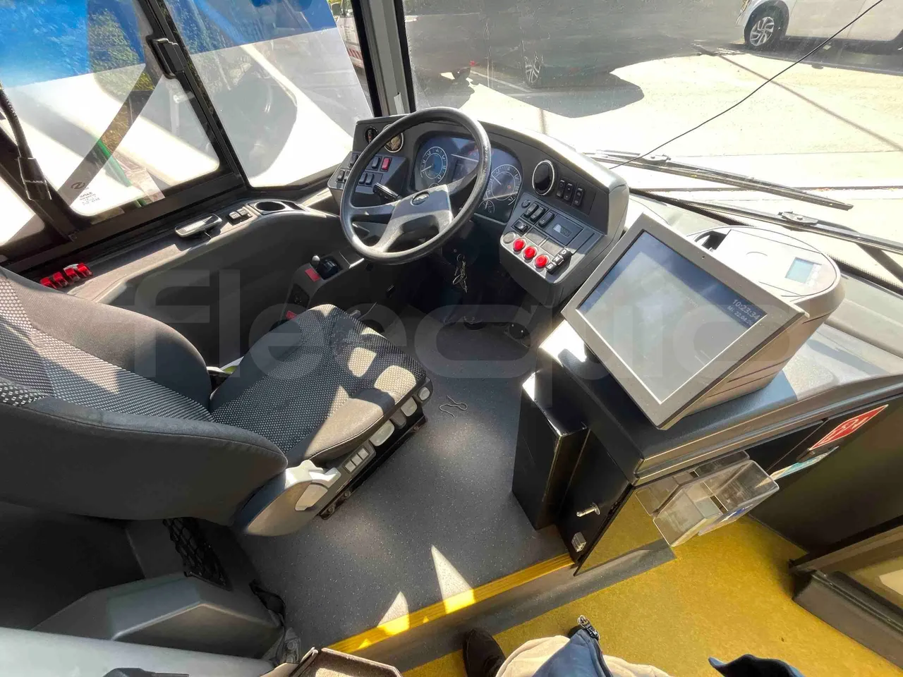 Solaris Urbino 10.5 - EUR6 -  204kW - 10.550m - buttons panels on