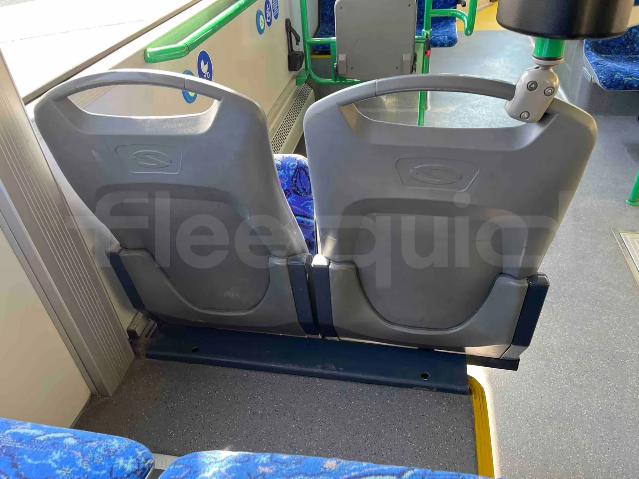 Solaris Urbino 10.5 - EUR6 -  204kW - 10.550m - mesh detail photo
