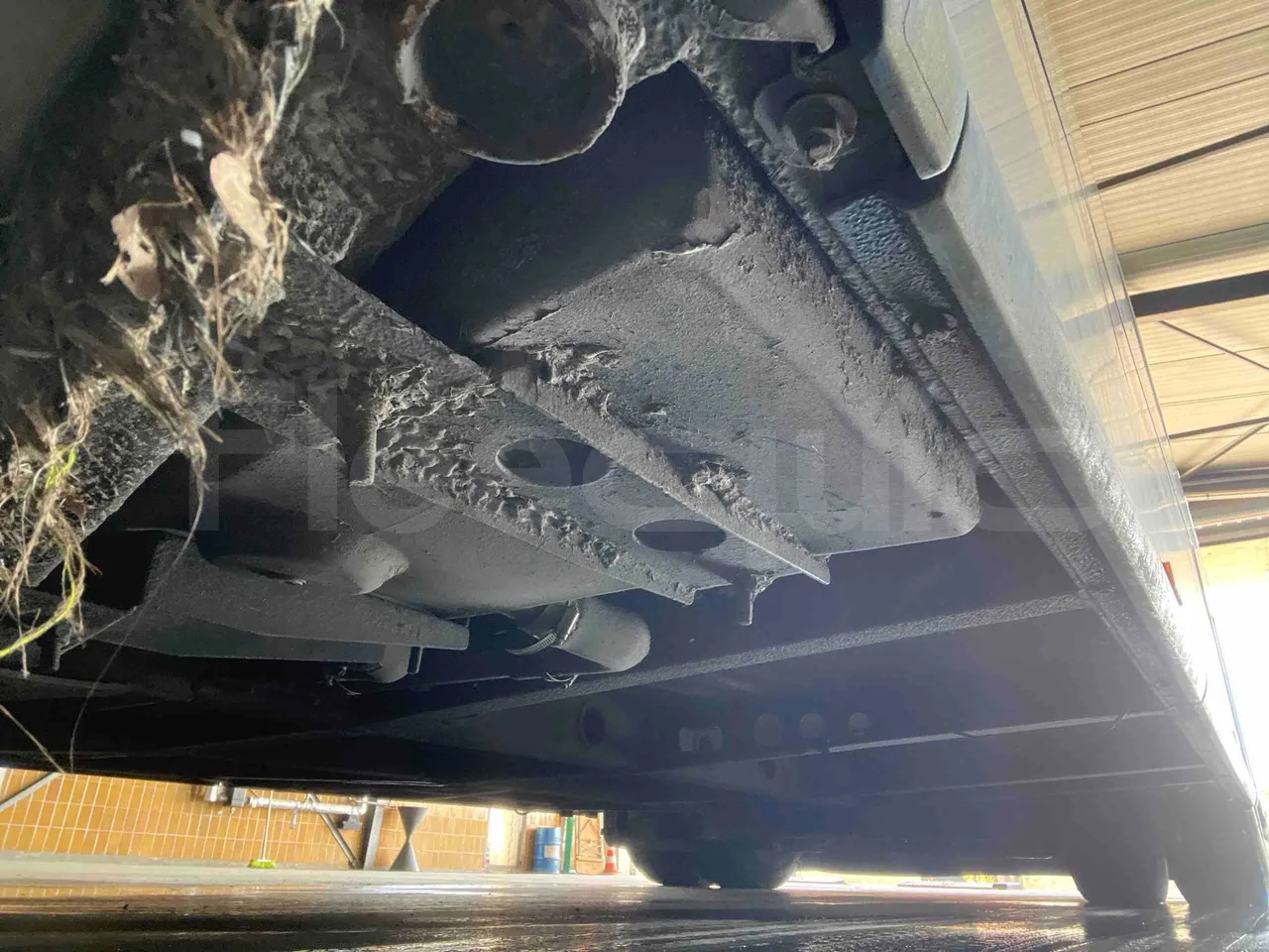 Solaris Urbino 10.5 - EUR6 -  204kW - 10.550m - front air springs left