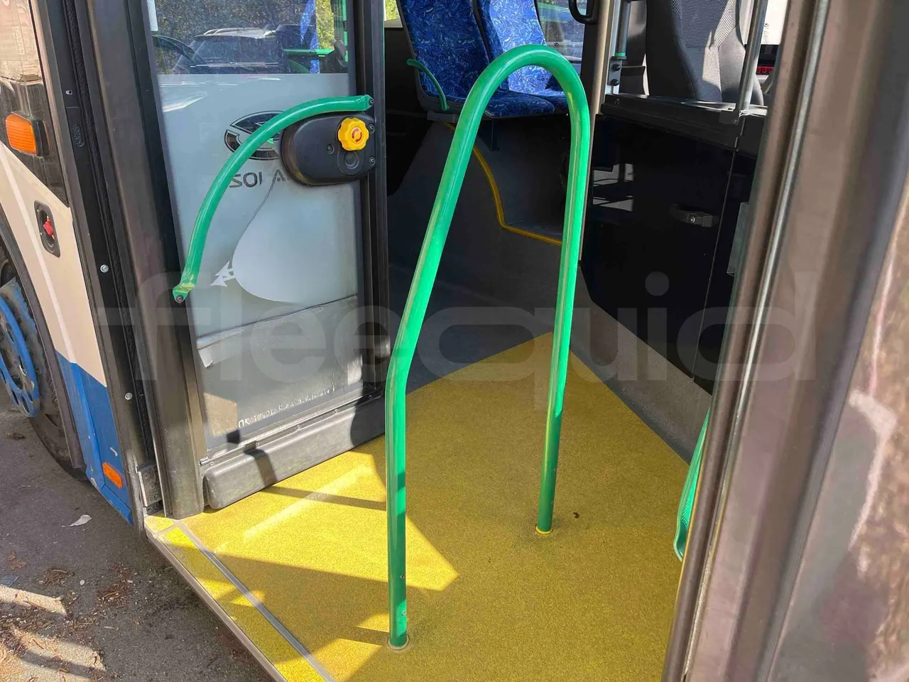 Solaris Urbino 10.5 - EUR6 -  204kW - 10.550m - hostess seat photo