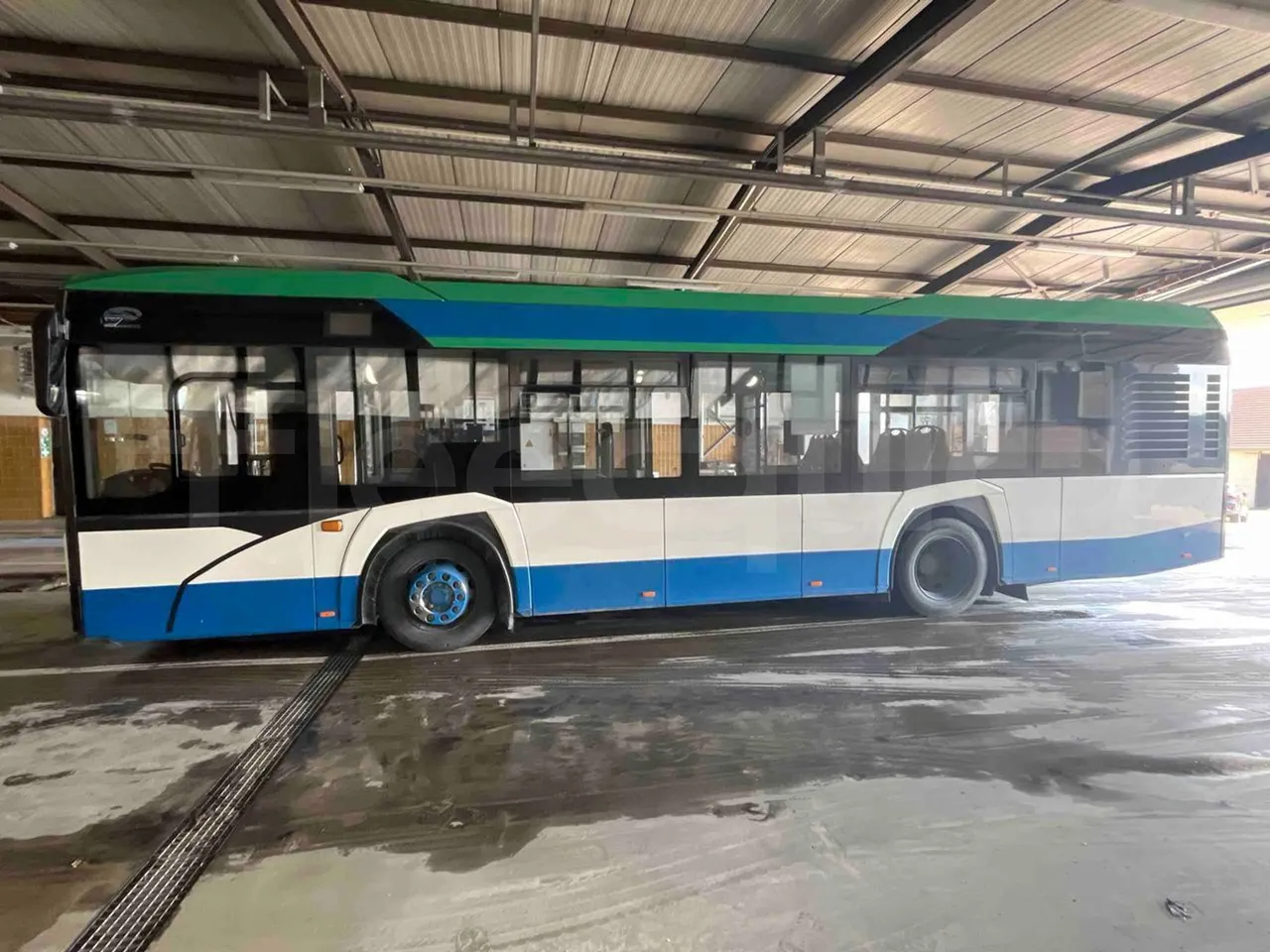 Solaris Urbino 10.5 - EUR6 -  204kW - 10.550m - left side photo