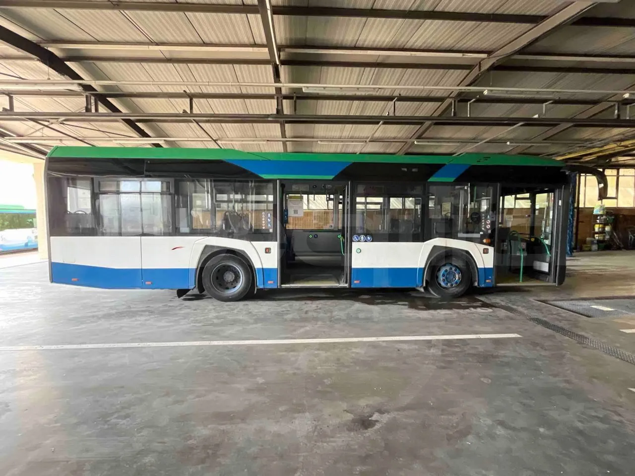 Solaris Urbino 10.5 - EUR6 -  204kW - 10.550m - right side doors open