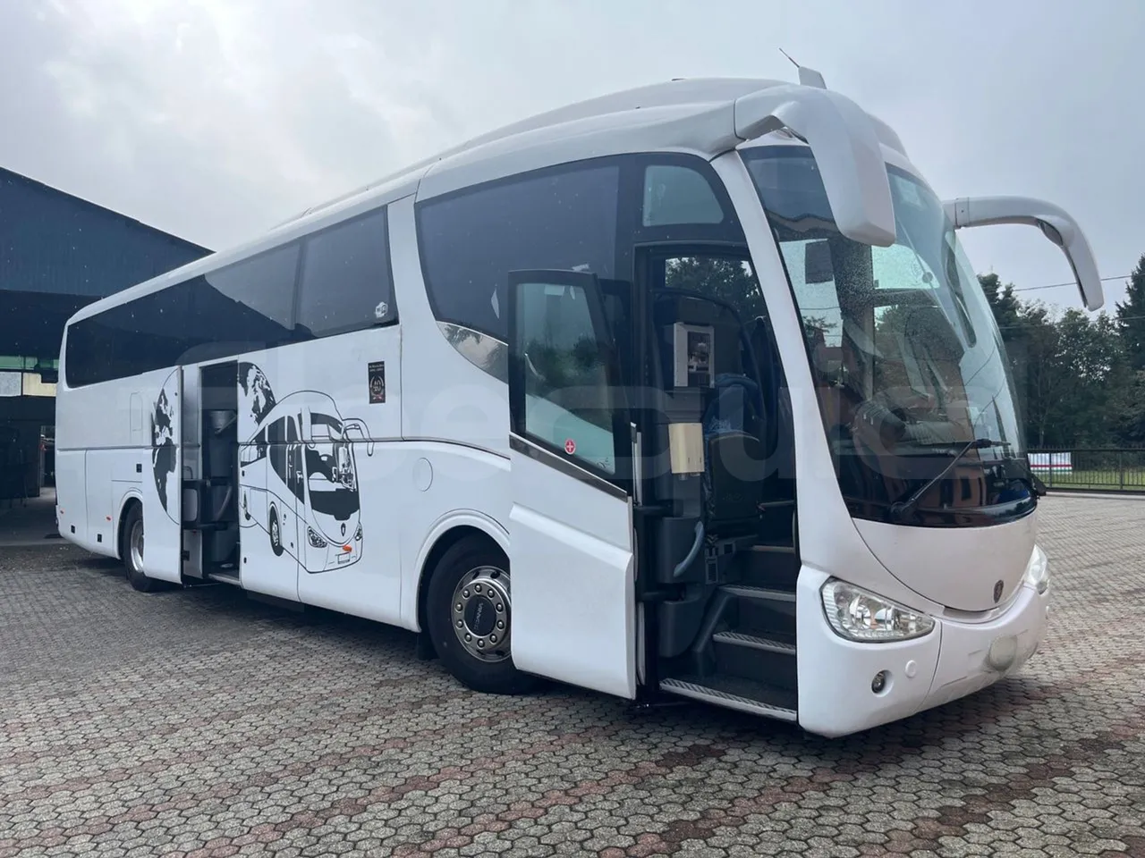 Irizar Scania K440 - EUR5 -324kW -12.2m - 3/4 right front doors open