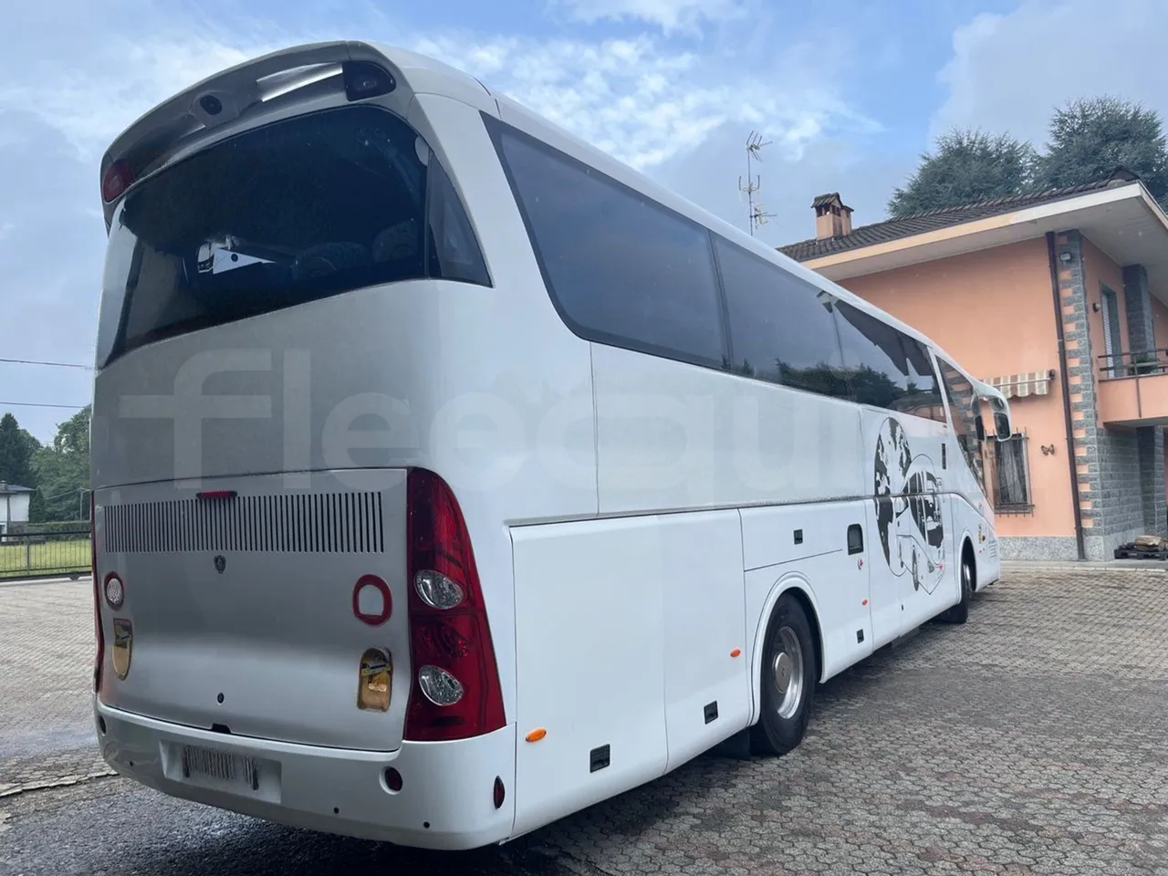 Irizar Scania K440 - EUR5 -324kW -12.2m - 3/4 right rear doors closed