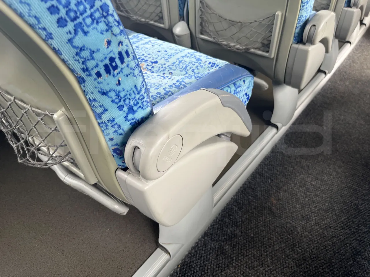 Irizar Scania K440 - EUR5 -324kW -12.2m - armrest detail photo