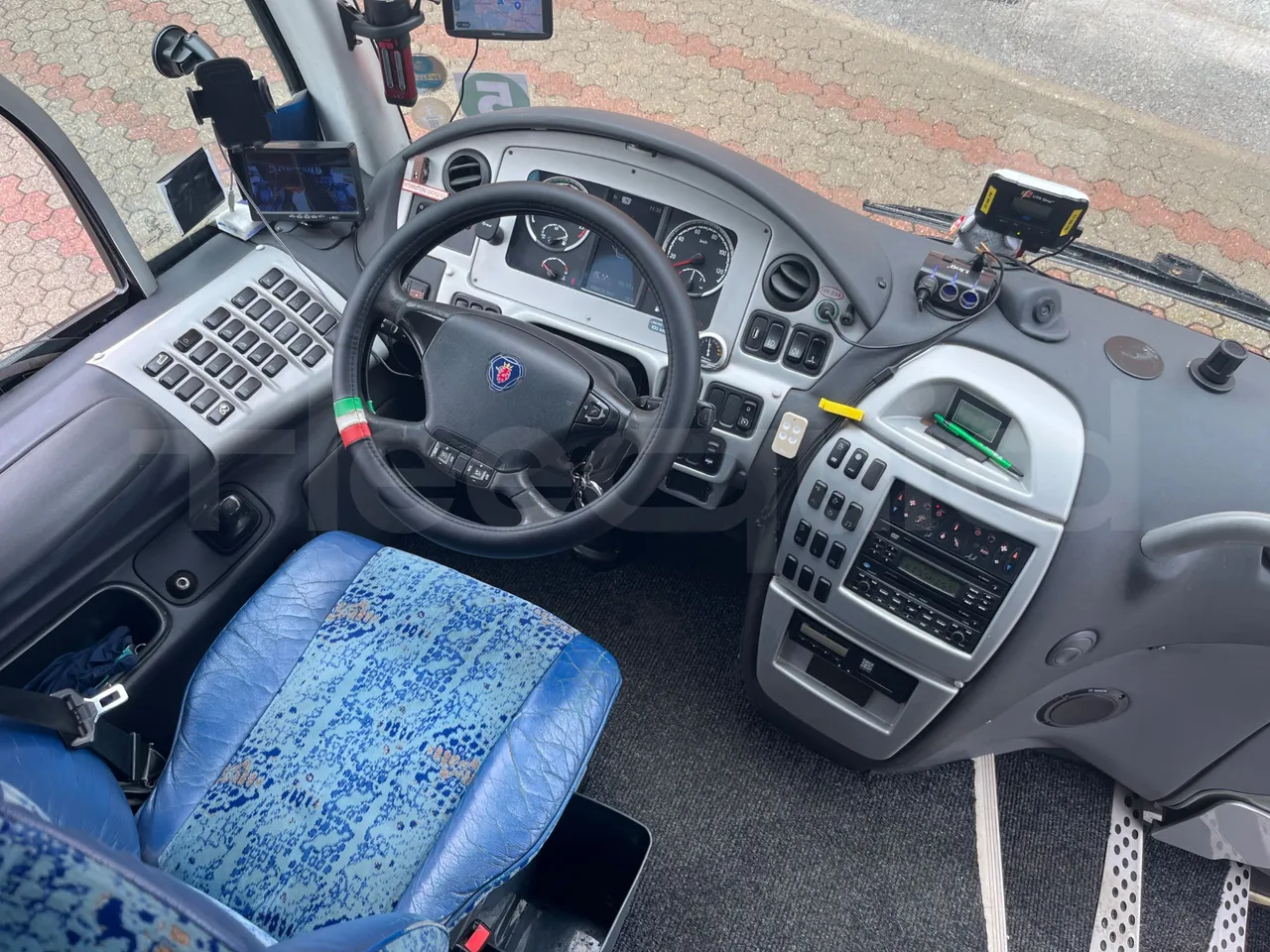 Irizar Scania K440 - EUR5 -324kW -12.2m - buttons panels on (mandatory for bus to scrap)