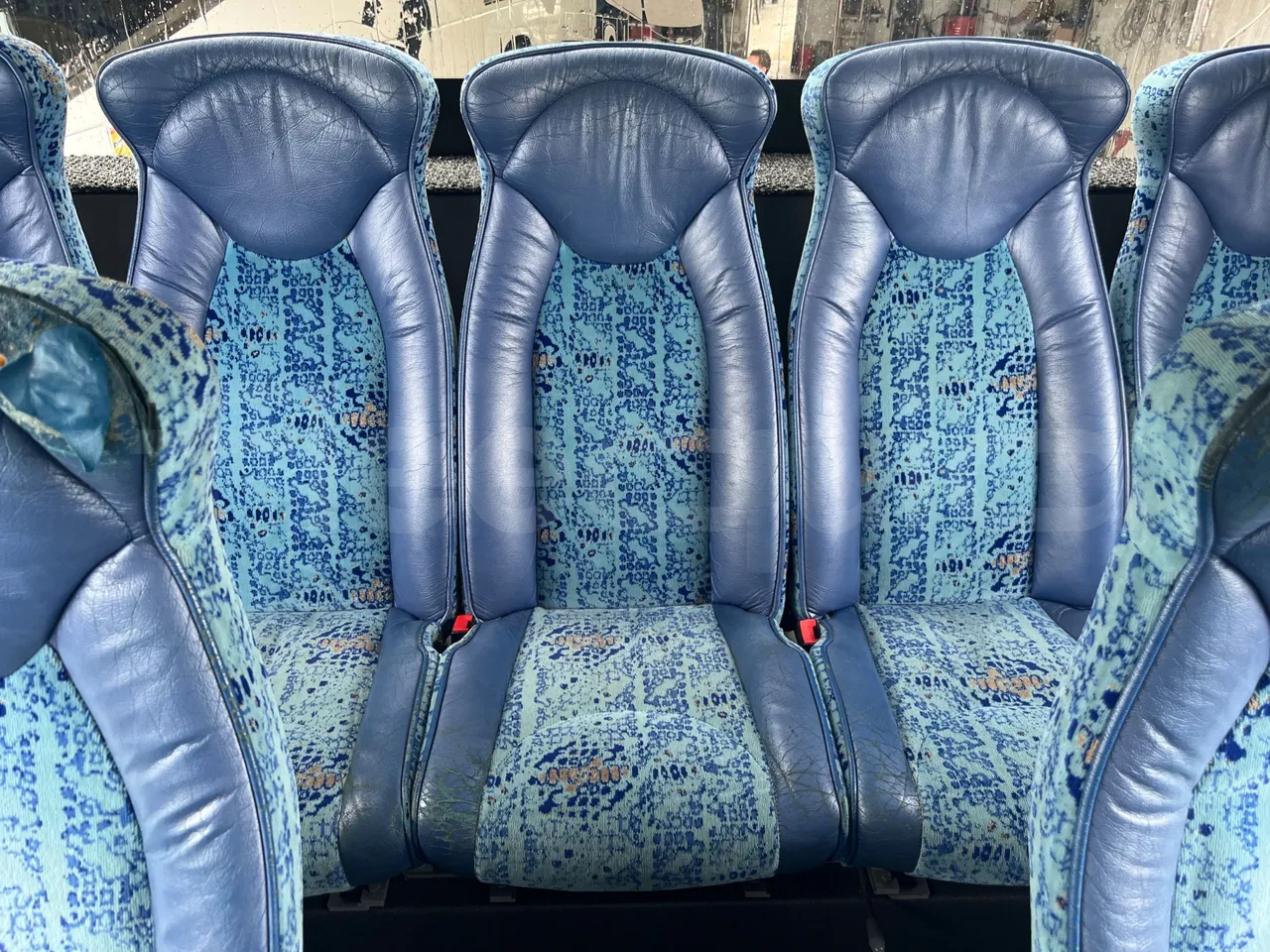 Irizar Scania K440 - EUR5 -324kW -12.2m - single seat detail