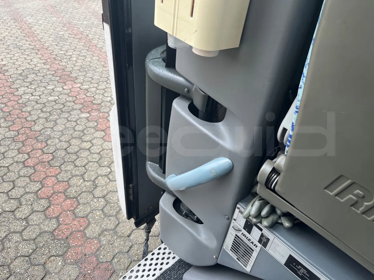 Irizar Scania K440 - EUR5 -324kW -12.2m - door mechanism photo