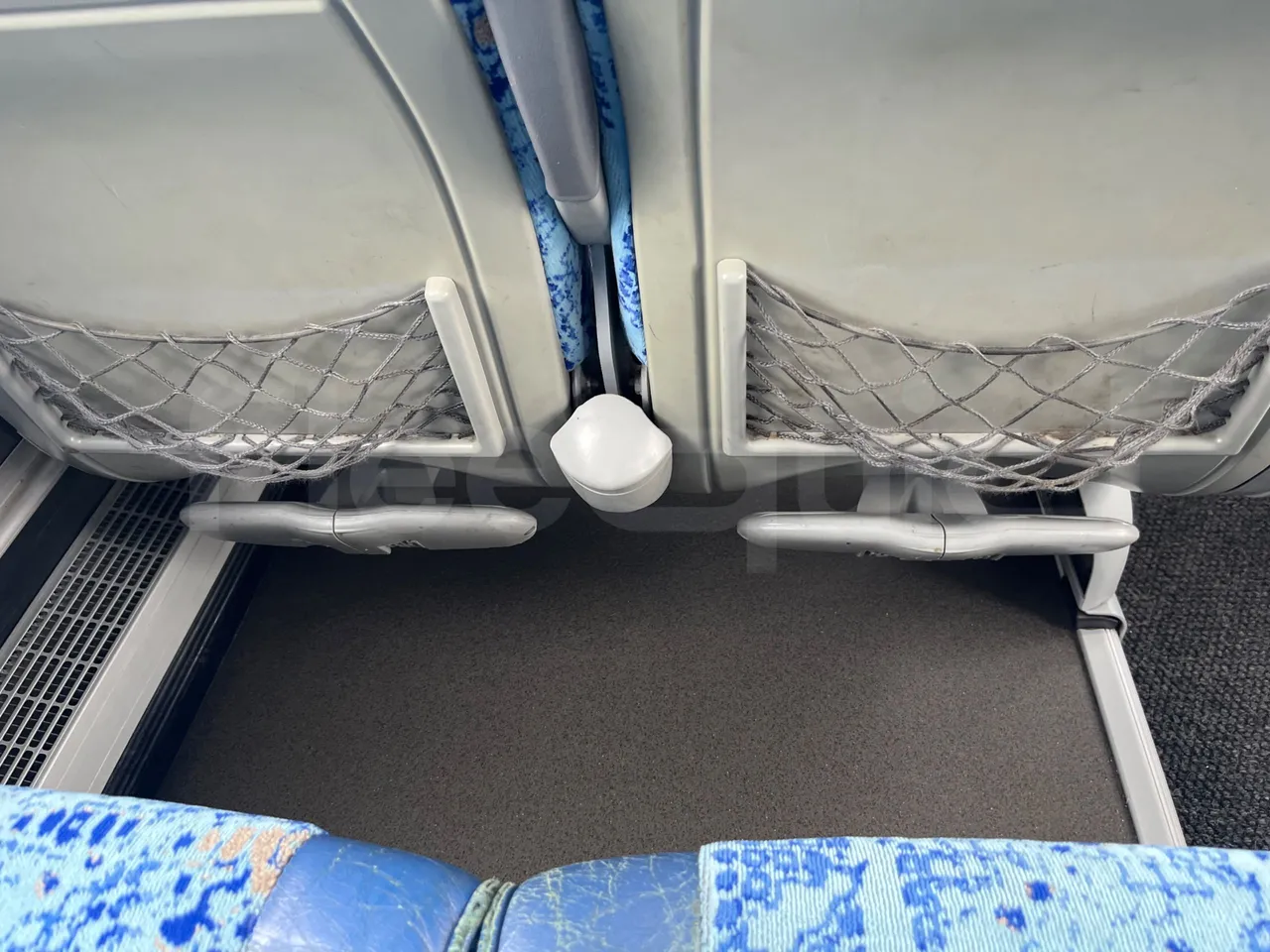 Irizar Scania K440 - EUR5 -324kW -12.2m - footrest detail photo