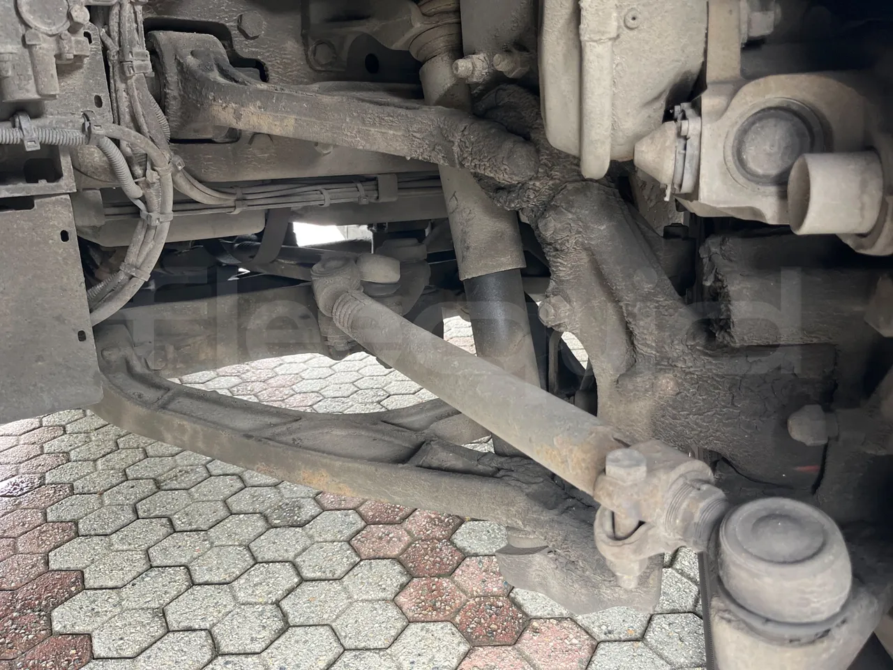 Irizar Scania K440 - EUR5 -324kW -12.2m - front shock absorbers right