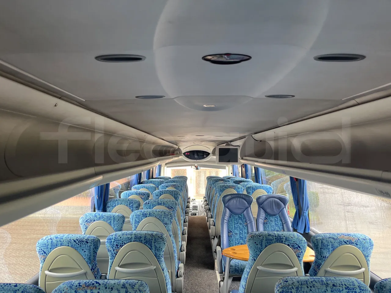 Irizar Scania K440 - EUR5 -324kW -12.2m - overhead compartments photo