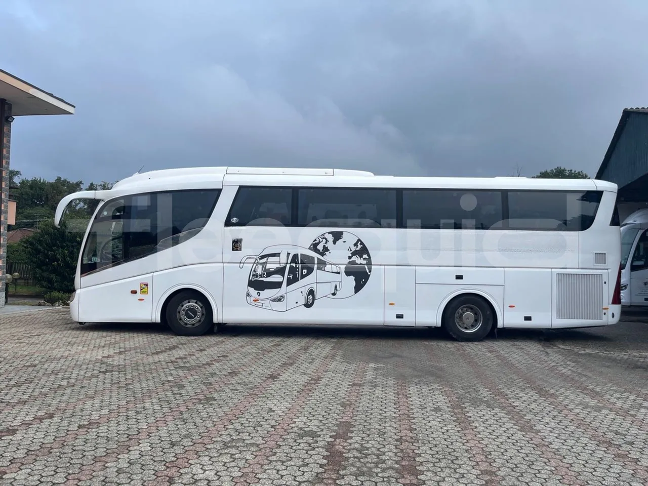 Irizar Scania K440 - EUR5 -324kW -12.2m - left side photo