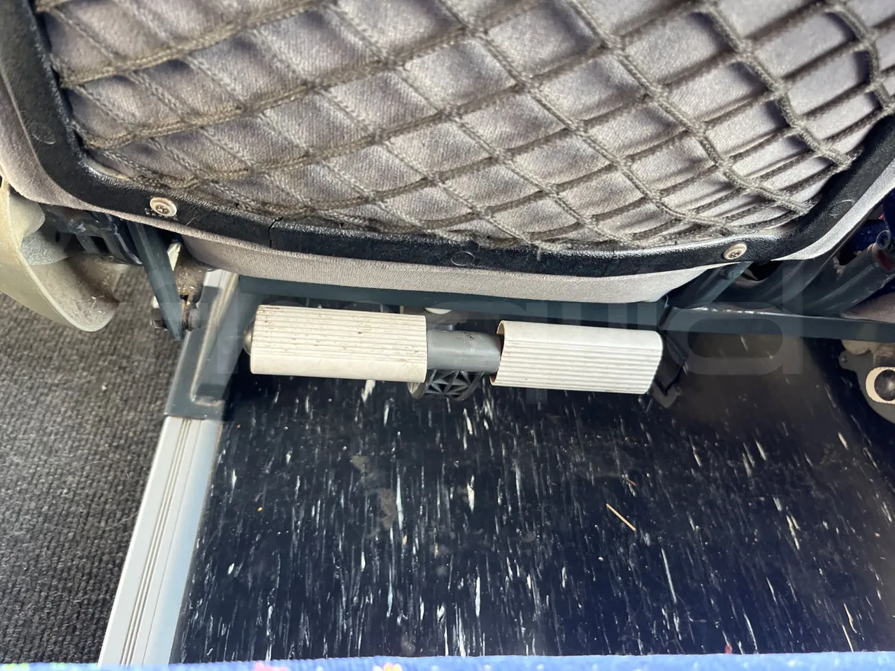 Irisbus Domino Orlandi 2001 397E 12.35 - Euro3 - 259kW - 12mt - footrest detail photo