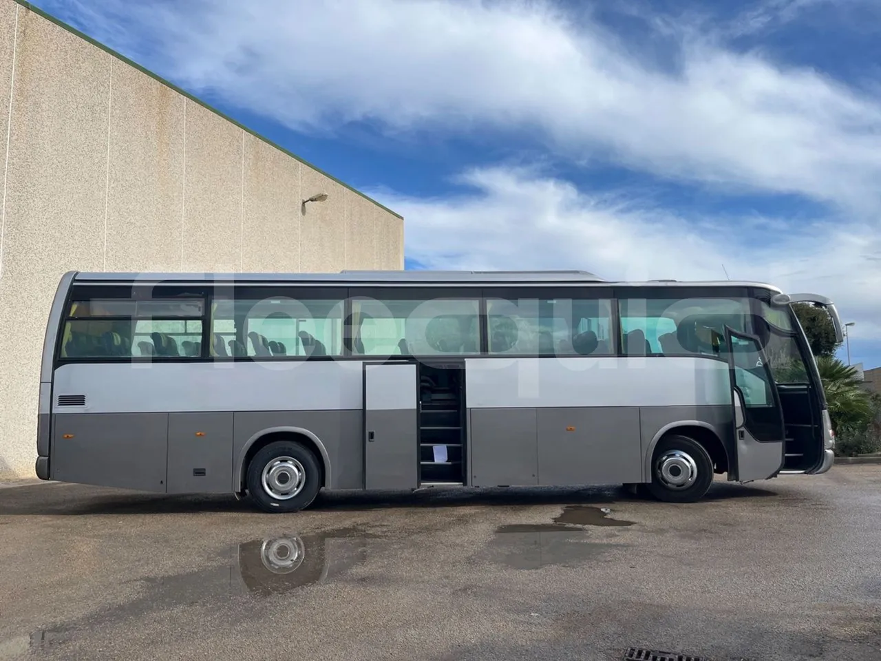 Irisbus Domino Orlandi 2001 397E 12.35 - Euro3 - 259kW - 12mt - right side doors open
