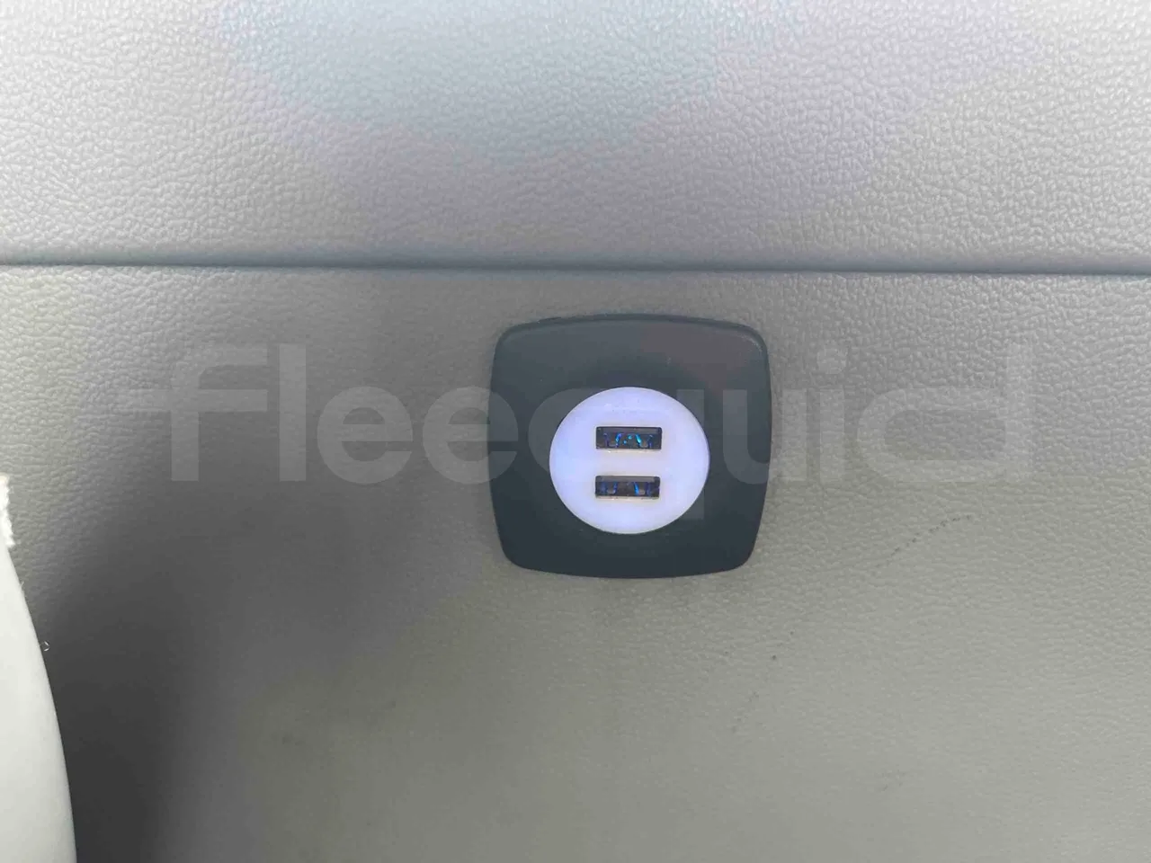 Mercedes-Benz Citaro - Usb Charging