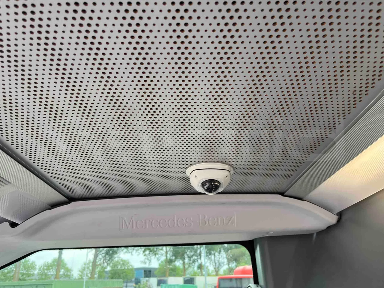 Mercedes-Benz Citaro - Roof Hatch 1