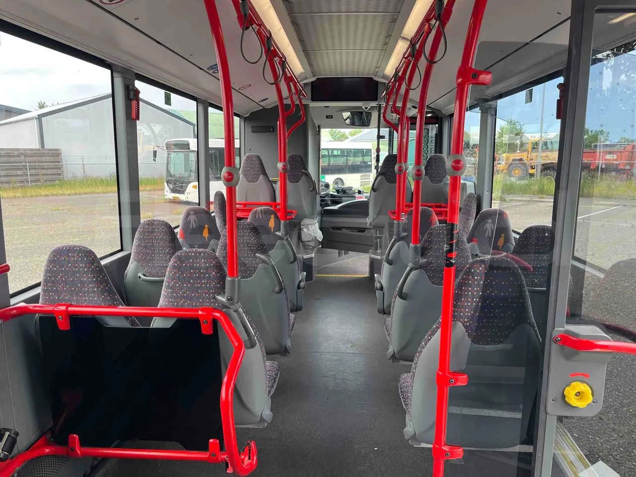 Mercedes-Benz Citaro - Forward Seats From Middle Position