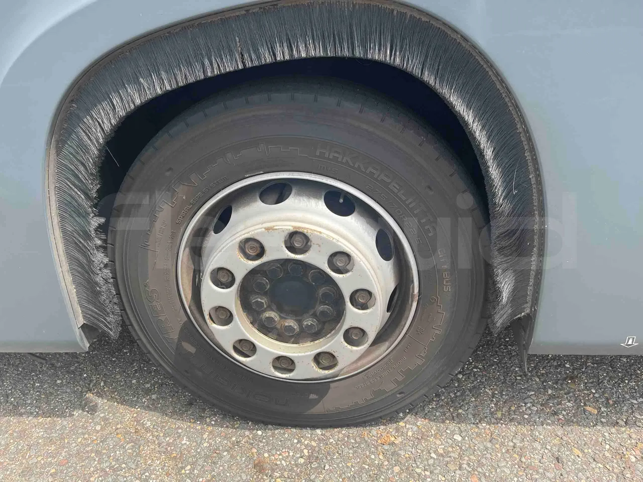 Mercedes-Benz Citaro - Second Axle Left Side: Tyre Thickness