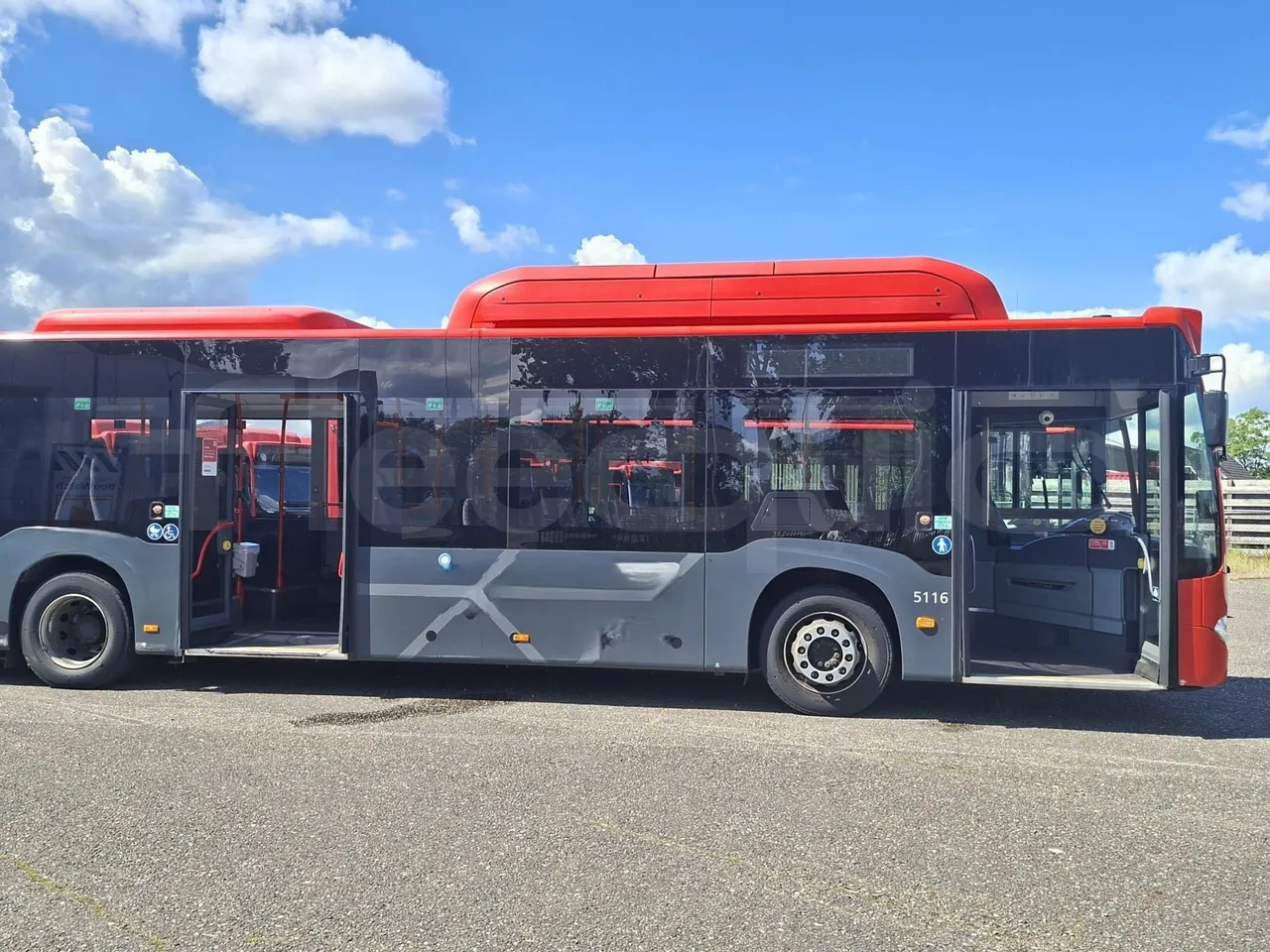 Mercedes-Benz Citaro - Luggage Under Carpet Photo