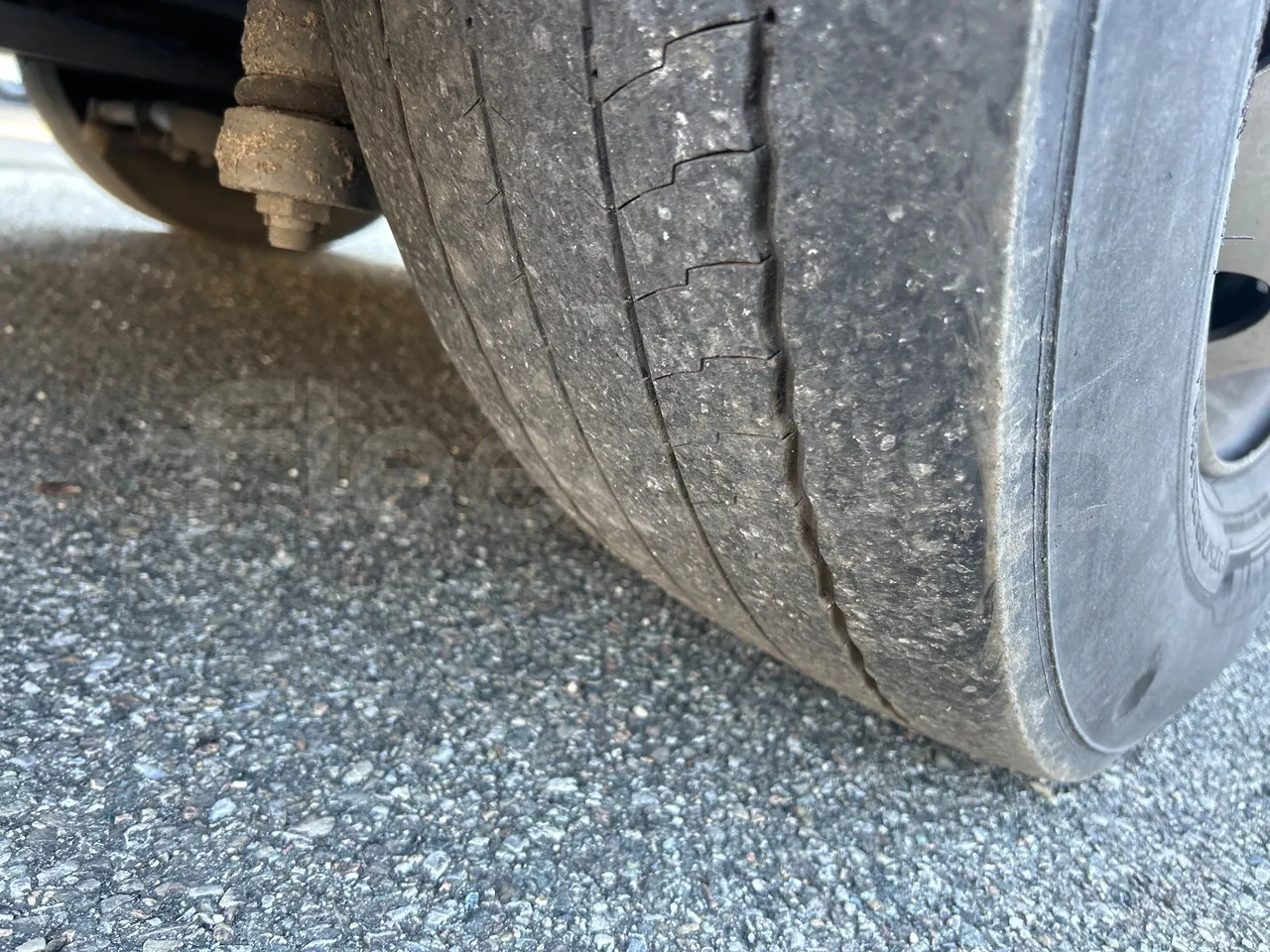 Irisbus Citelis PS09D1 PS09D1-98  - Euro5 - 213kW - 11.990mt - tread condition front tires left