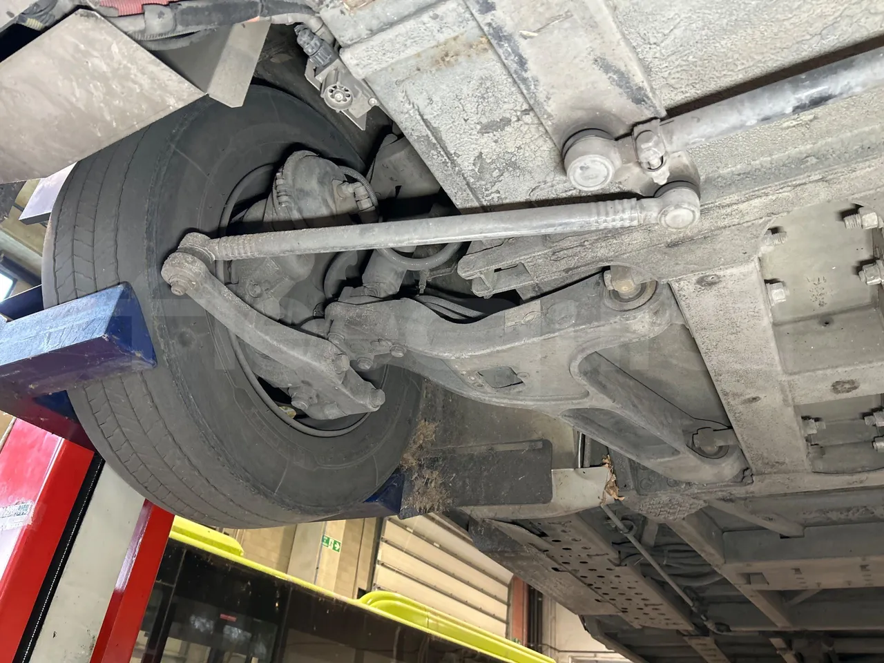 Irisbus Citelis PS09D1 PS09D1-98  - Euro5 - 213kW - 11.990mt - front axle right side