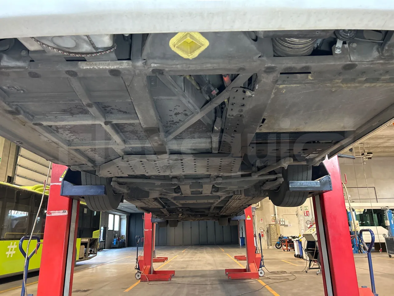 Irisbus Citelis PS09D1 PS09D1-98  - Euro5 - 213kW - 11.990mt - front undercarriage from front