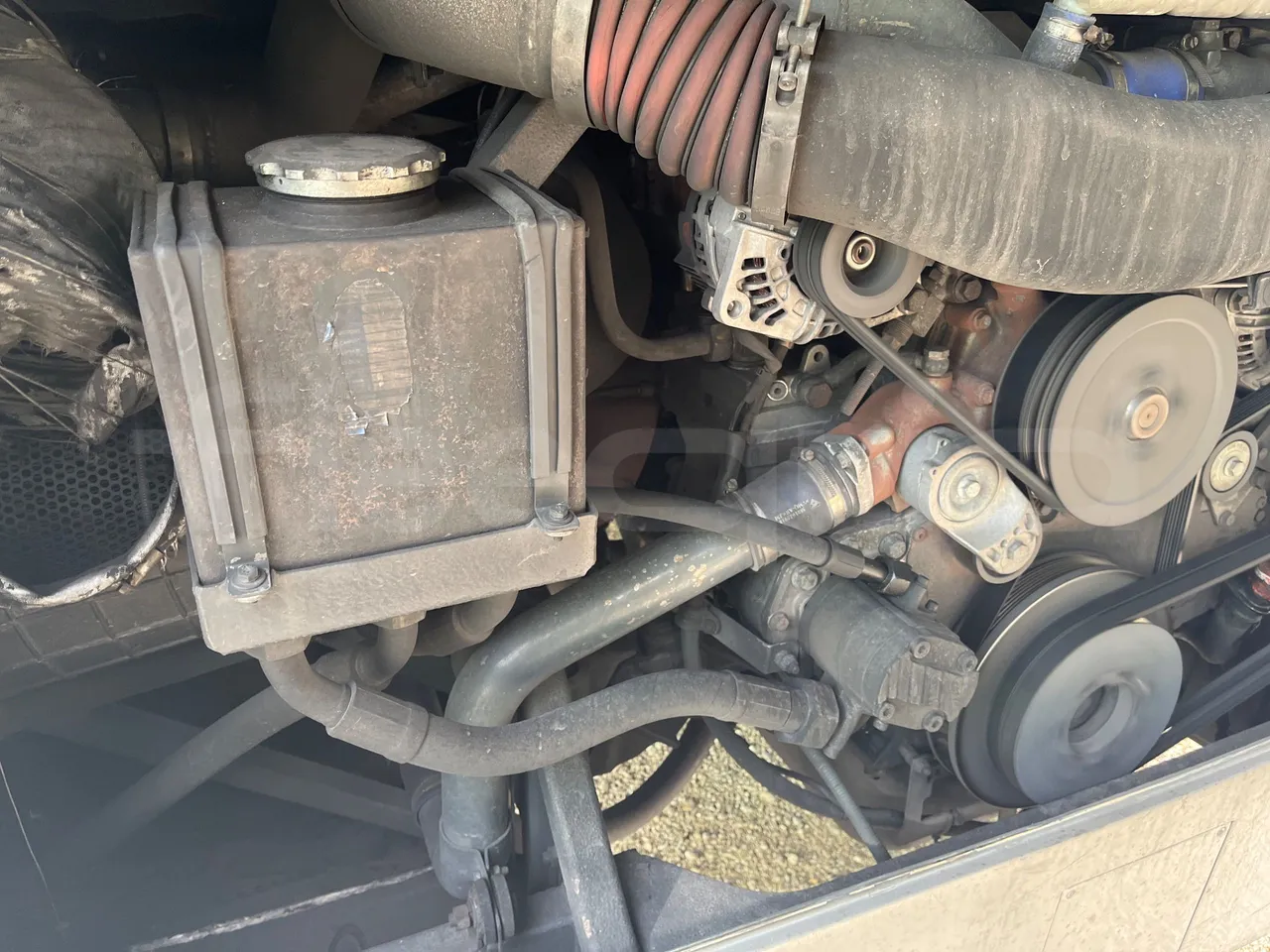 Temsa Safari RD R A T-I53 - Euro 5 - 266 kw - 12.200 mt - engine plate photo