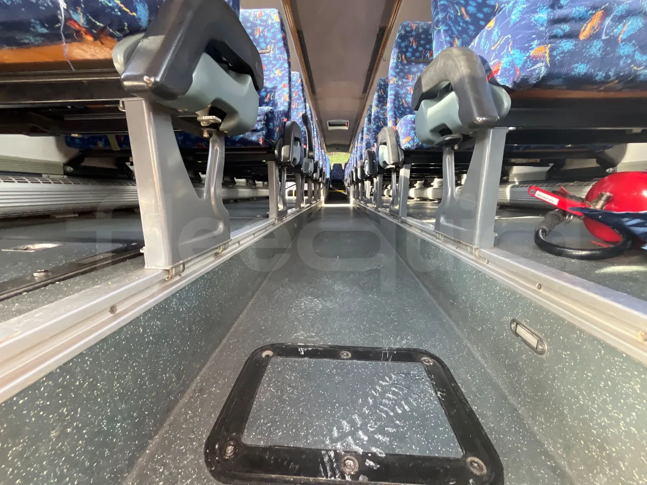 Temsa Safari RD R A T-I53 - Euro 5 - 266 kw - 12.200 mt - seat brackets photo