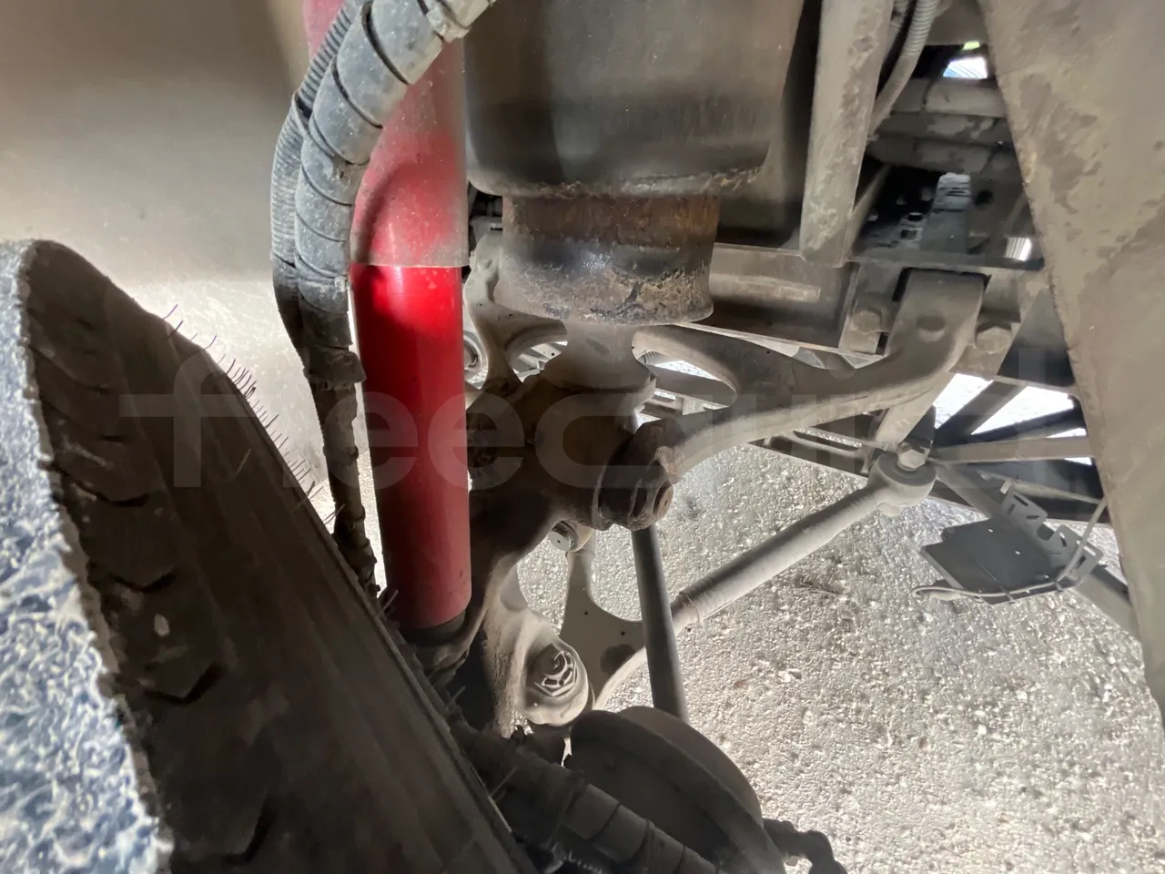 Temsa Safari RD R A T-I53 - Euro 5 - 266 kw - 12.200 mt - front air springs right