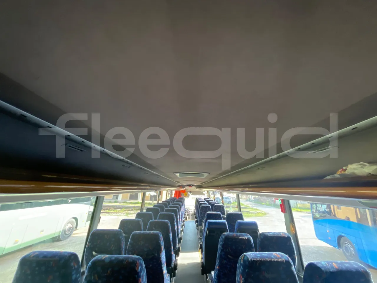 Temsa Safari RD R A T-I53 - Euro 5 - 266 kw - 12.200 mt - overhead compartments photo