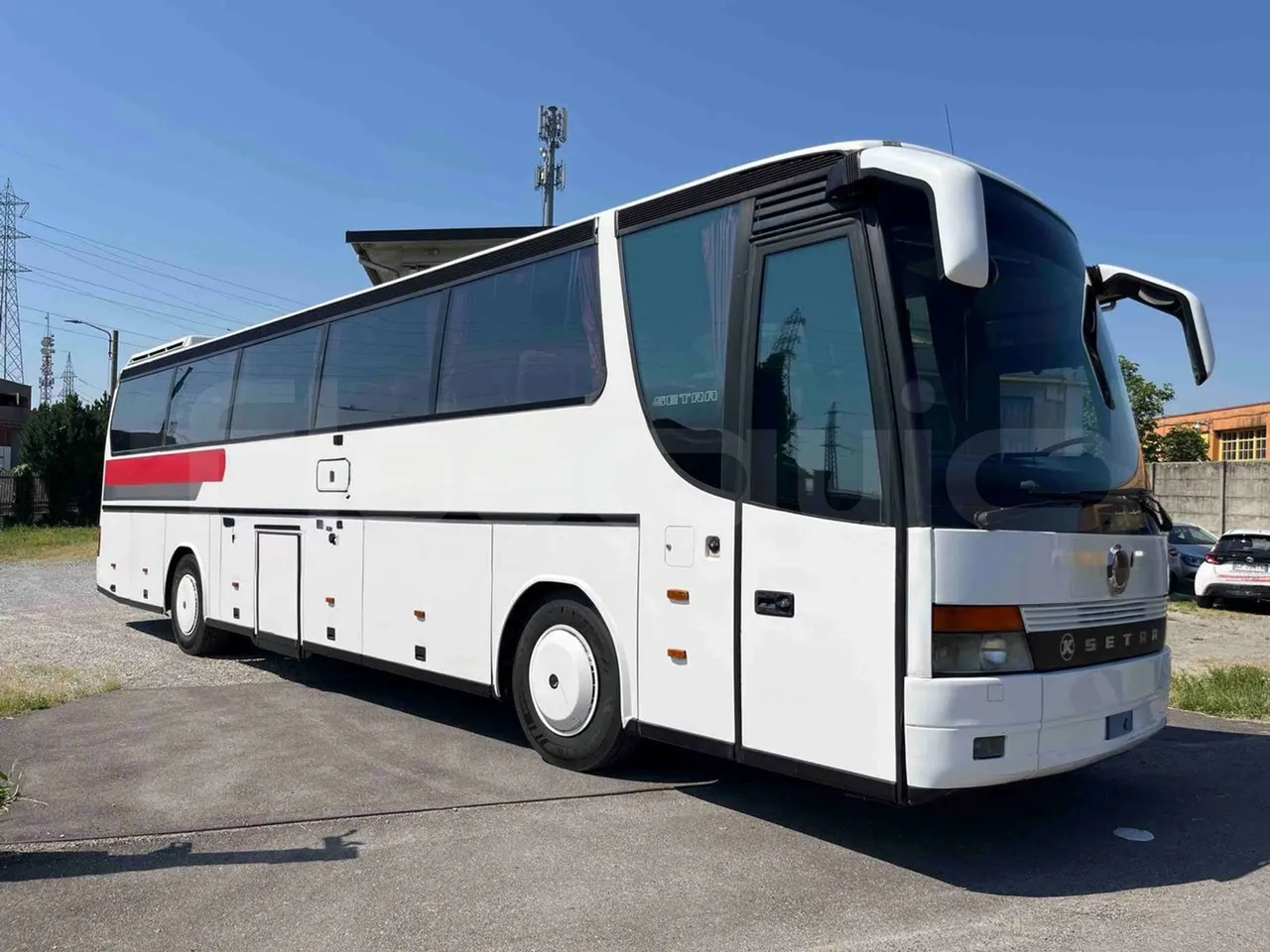 Setra S315 HD - EUR1 - 280kW - 12.000m - Base cover photo
