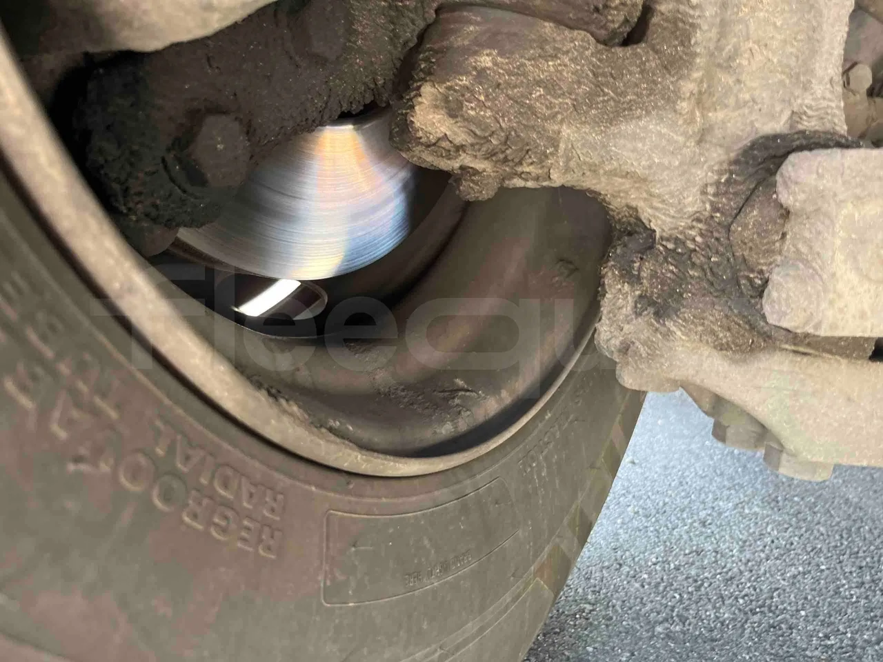 Setra S315 HD - EUR1 - 280kW - 12.000m - front discs right