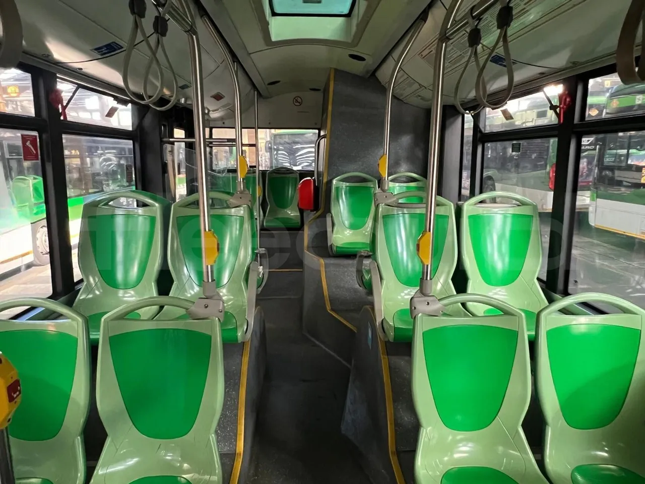 Solaris Urbino 12-EUR6 - interior reverse seats driver height