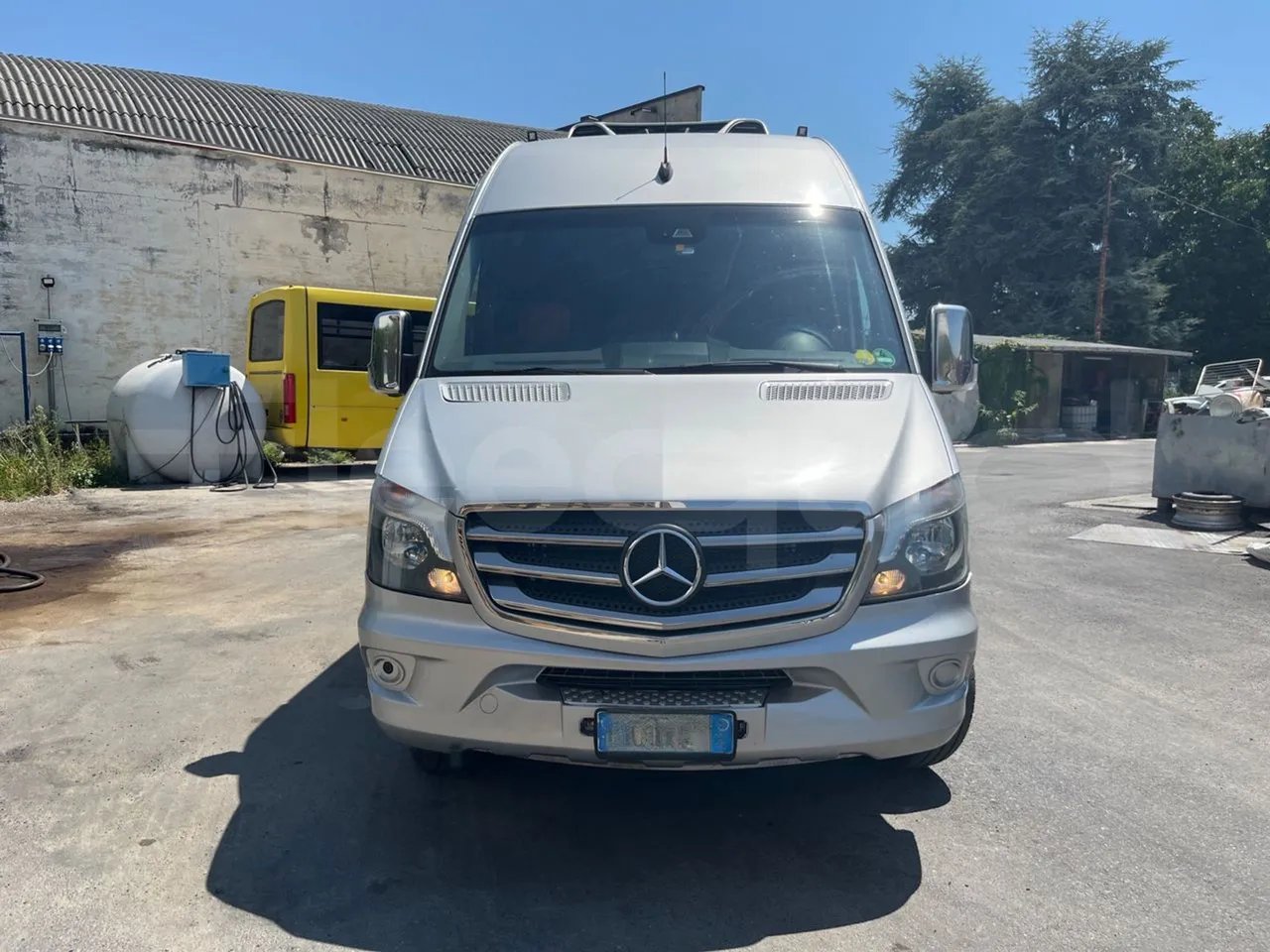 Mercedes-Benz Sprinter 906BB55 - EUR6 - 140kW - 7.765m - front photo