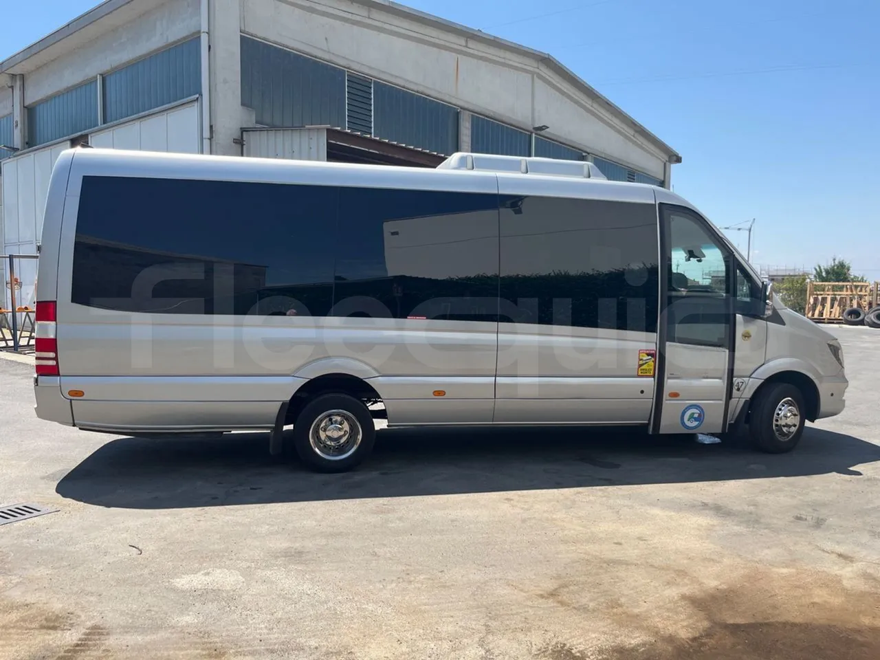 Mercedes-Benz Sprinter 906BB55 - EUR6 - 140kW - 7.765m - right side doors closed
