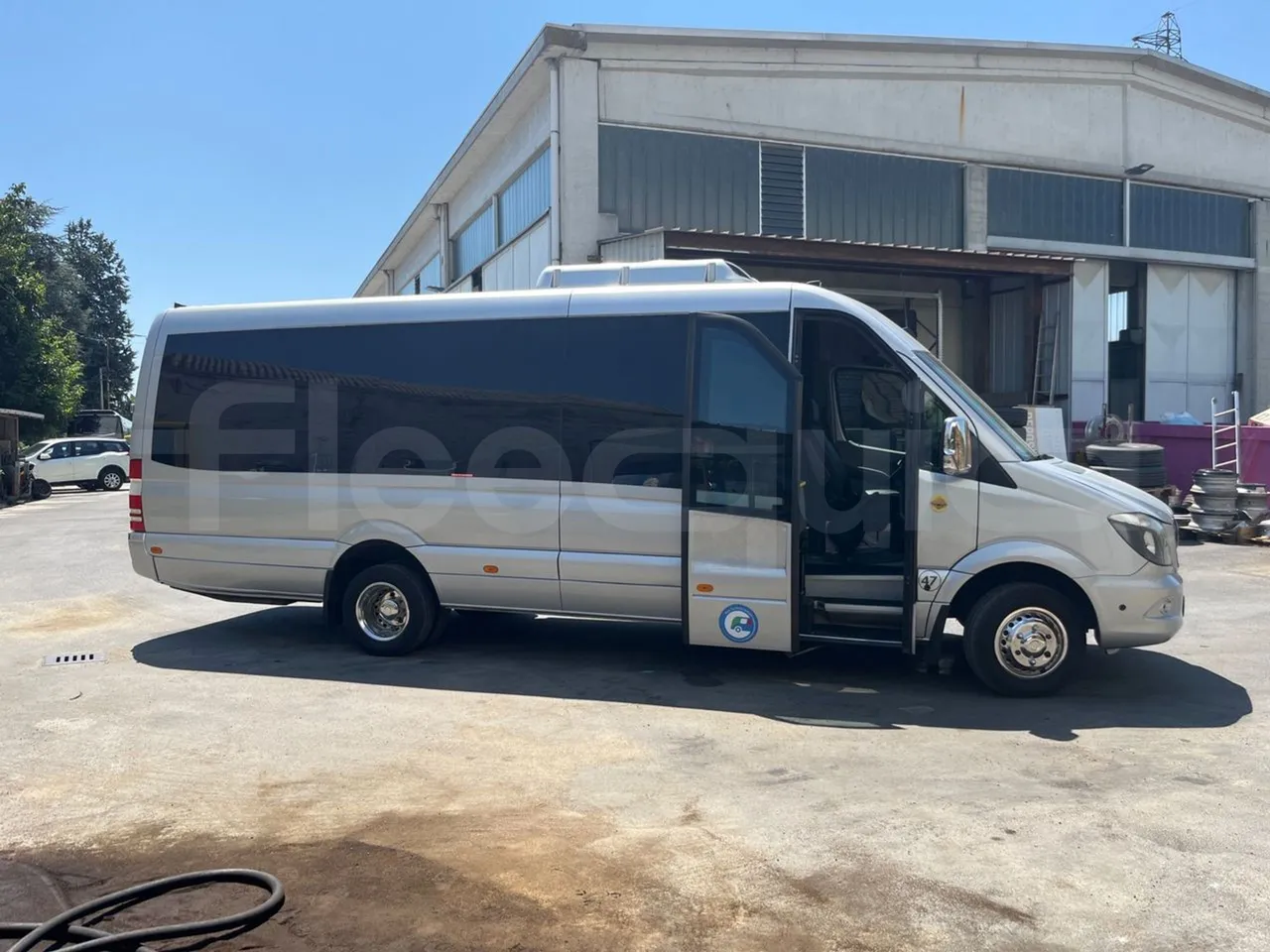 Mercedes-Benz Sprinter 906BB55 - EUR6 - 140kW - 7.765m - right side doors open
