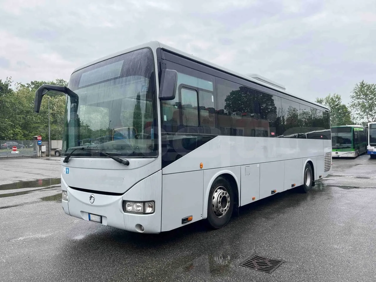 Iveco Crossway SFR160 - Euro 5 - 280 Kw - 10.655mt - 3/4 front left