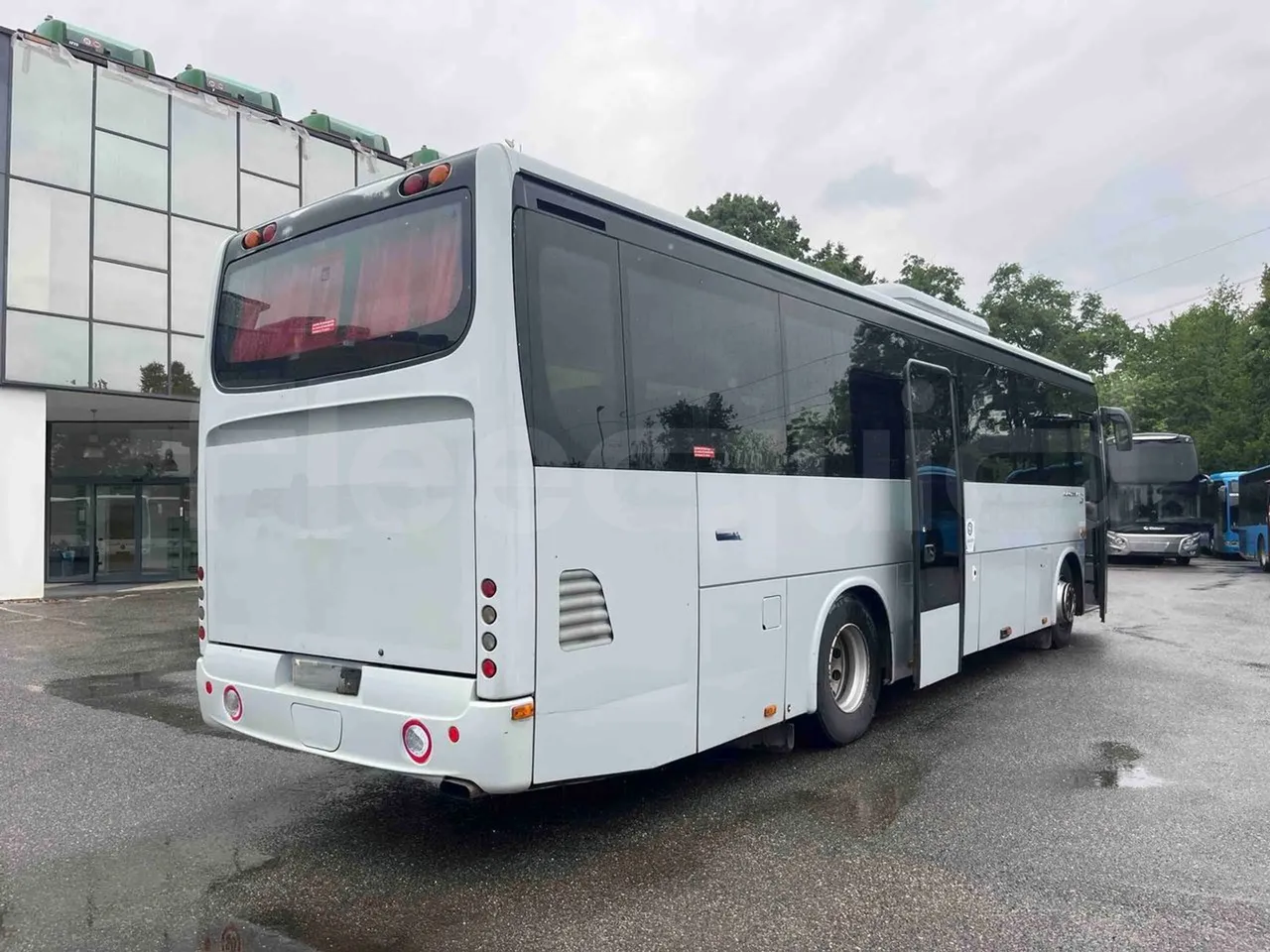 Iveco Crossway SFR160 - Euro 5 - 280 Kw - 10.655mt - 3/4 right rear doors open