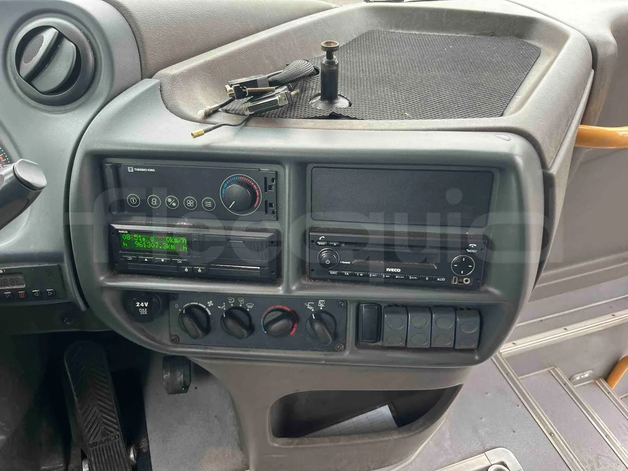 Iveco Crossway SFR160 - Euro 5 - 280 Kw - 10.655mt - radio accessories photo