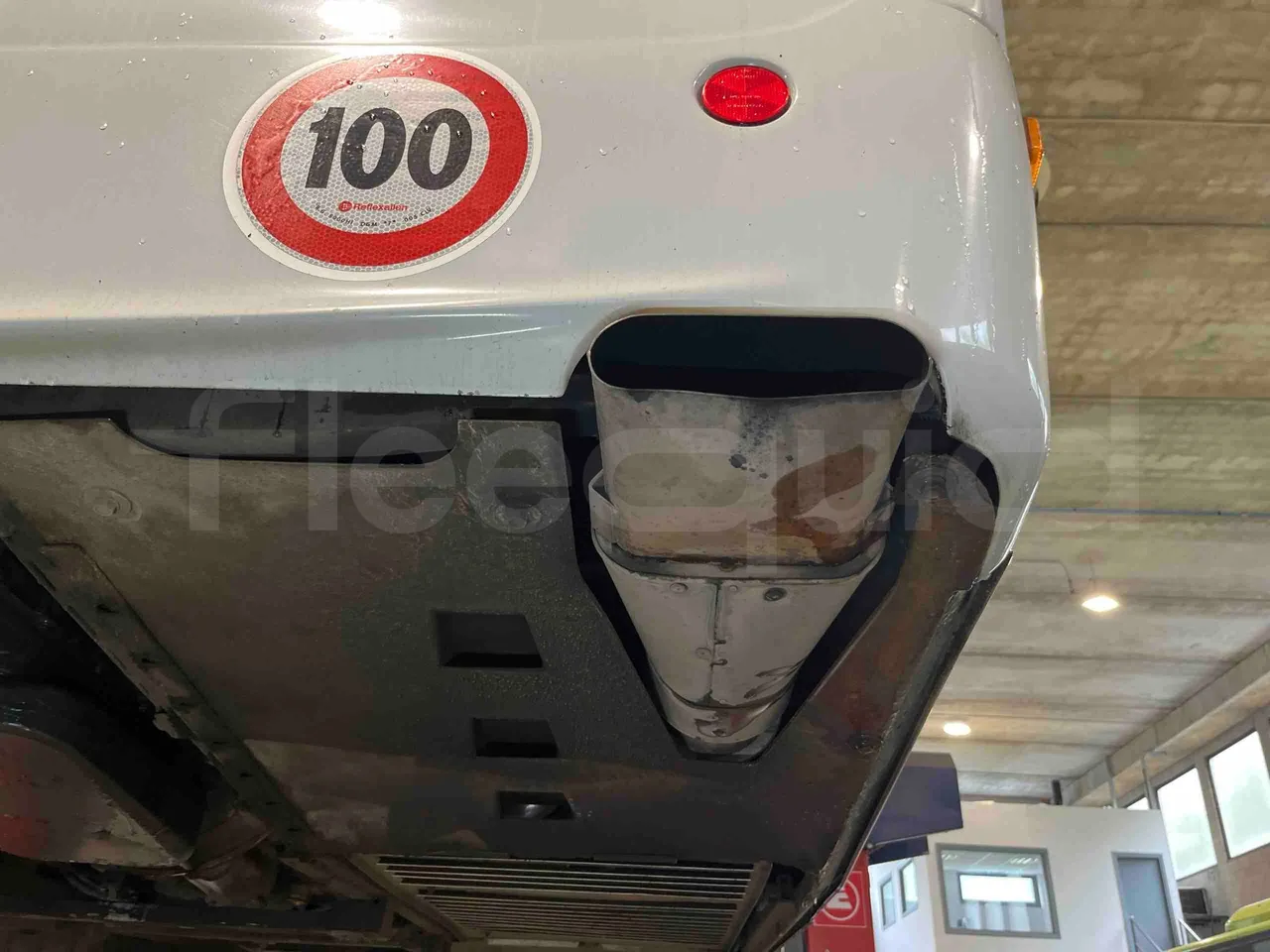 Iveco Crossway SFR160 - Euro 5 - 280 Kw - 10.655mt - exhaust photo