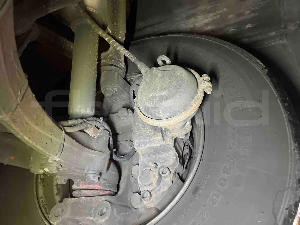 Iveco Crossway SFR160 - Euro 5 - 280 Kw - 10.655mt - front brake calipers left