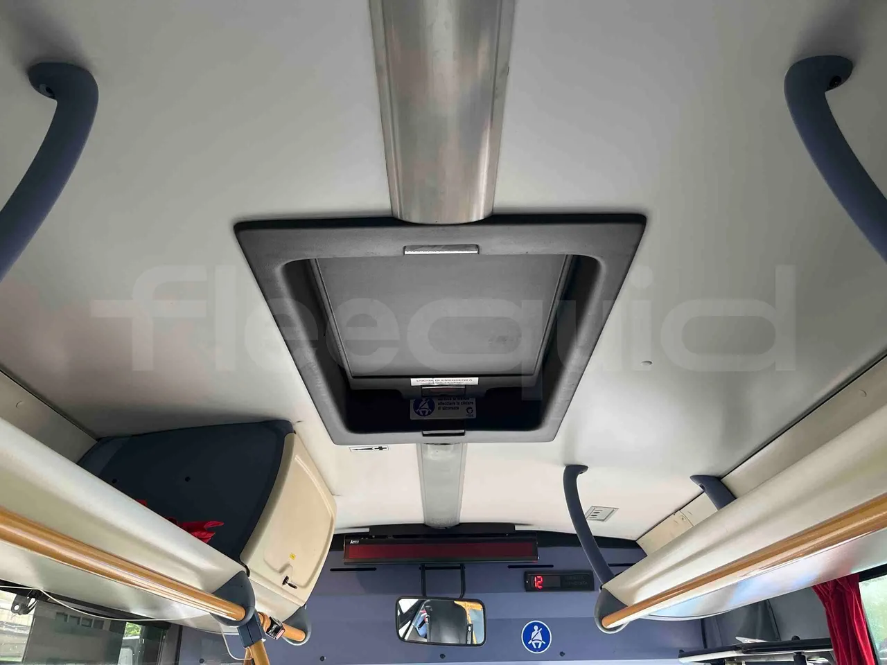 Iveco Crossway SFR160 - Euro 5 - 280 Kw - 10.655mt - roof hatch 2