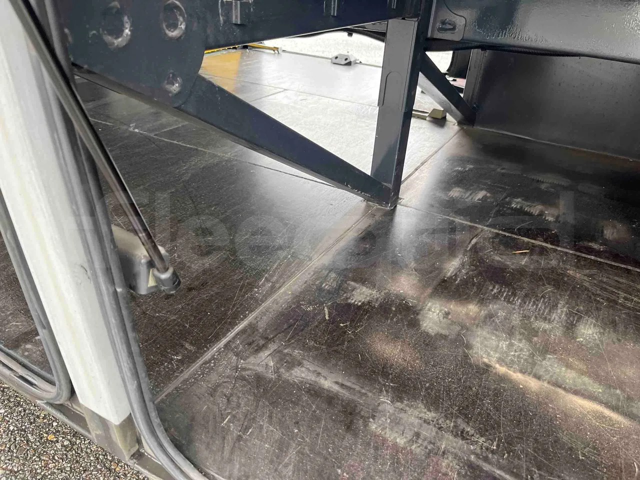 Iveco Crossway SFR160 - Euro 5 - 280 Kw - 10.655mt - under carpet photo