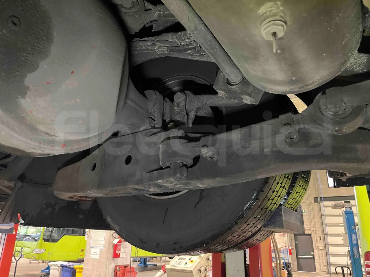 Iveco Crossway SFR160 - Euro 5 - 280 Kw - 10.655mt - axle 3 left side