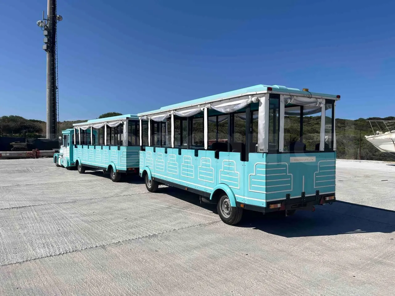 Tianjin Brother Tourist Train YLG 20V3 - 3/4 left rear side