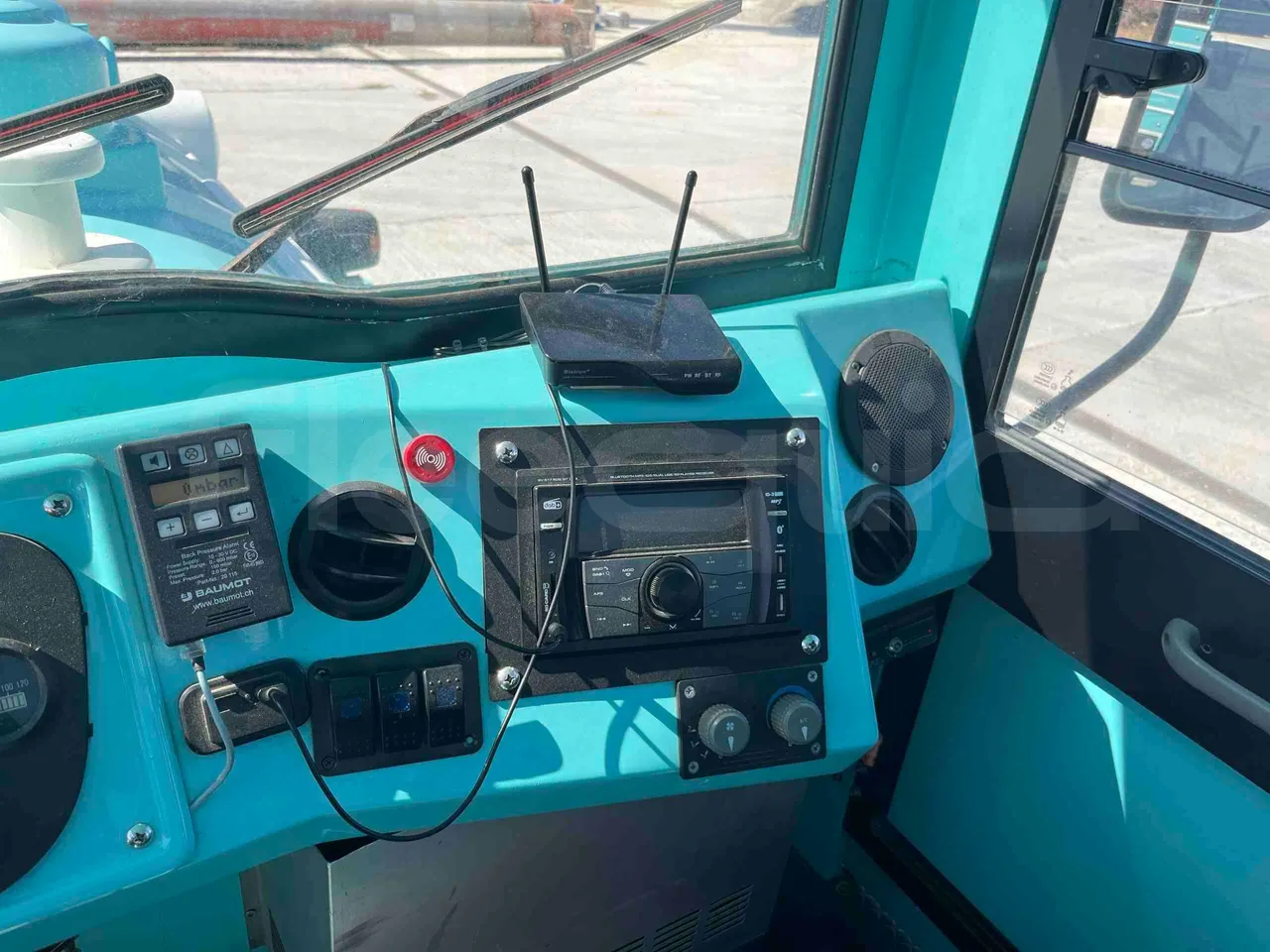 Tianjin Brother Tourist Train YLG 20V3 - driver microphone accessories photo
