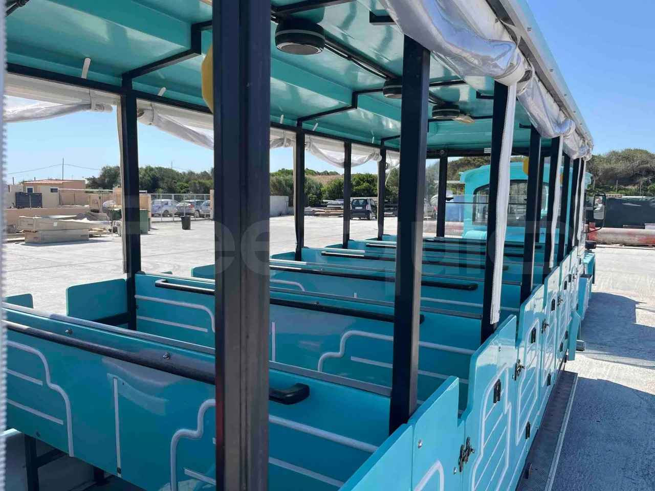 Tianjin Brother Tourist Train YLG 20V3 - toilette accessories photo