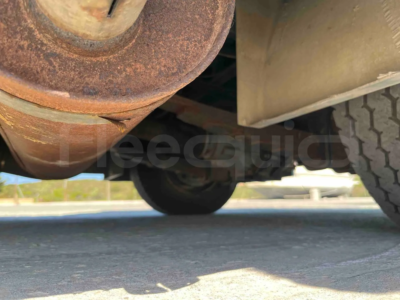 Tianjin Brother Tourist Train YLG 20V3 - axle 2 discs right